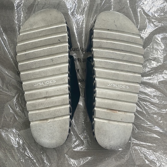 J/Slides black leather with braided trim detail - Picture 4 of 5